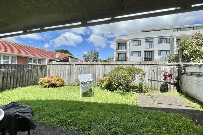 Photo of property in 6d Panama Road, Mount Wellington, Auckland, 1062