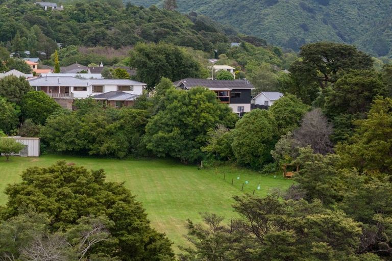 Photo of property in 115 Gemstone Drive, Birchville, Upper Hutt, 5018