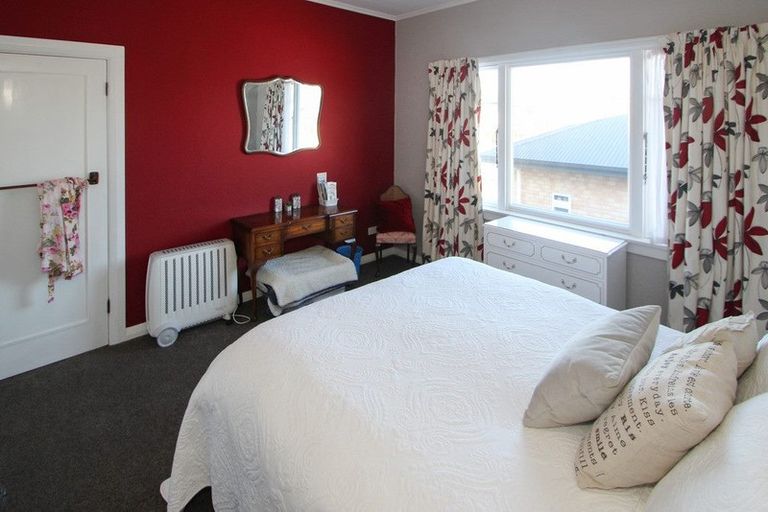 Photo of property in 2 Arthur Street, Holmes Hill, Oamaru, 9401