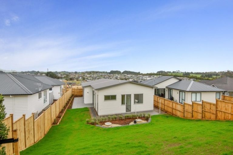 Photo of property in 53 Angiangi Crescent, Beachlands, Auckland, 2018