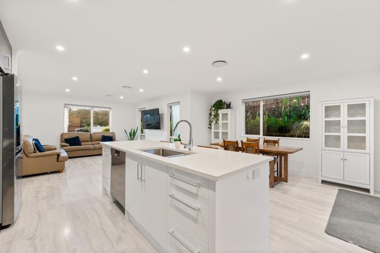 Photo of property in 55 Accolage Boulevard, Kumeu, 0810