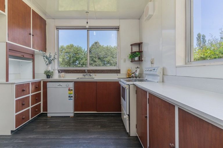 Photo of property in 1/15 Dovedale Avenue, Ilam, Christchurch, 8041