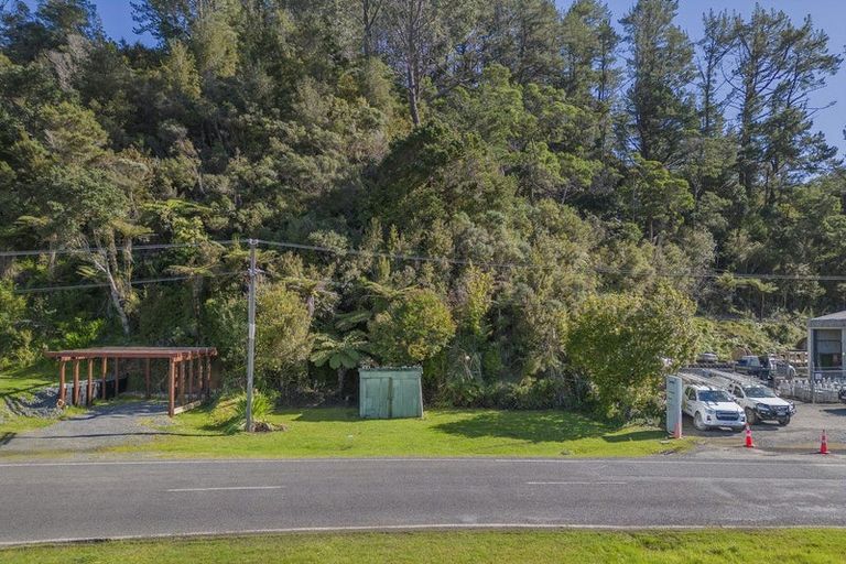 Photo of property in 750 Wharf Road, Coromandel, 3506