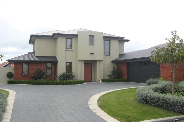 Photo of property in 7 Ballybrack Place, Casebrook, Christchurch, 8051