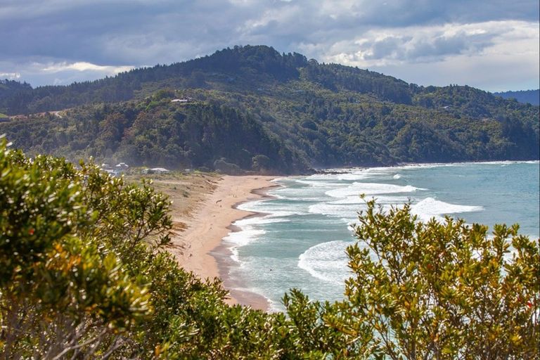 Photo of property in 66 Motuhoa Road, Tairua, 3508