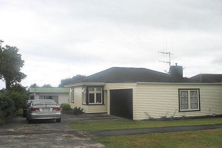 Photo of property in 13 Chaytor Street, Te Puke, 3119