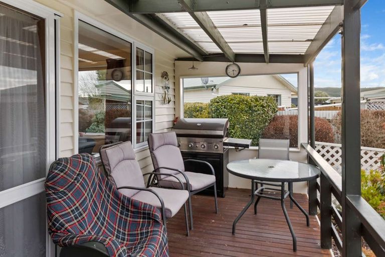 Photo of property in 50 Wylam Street, Waikaia, 9778