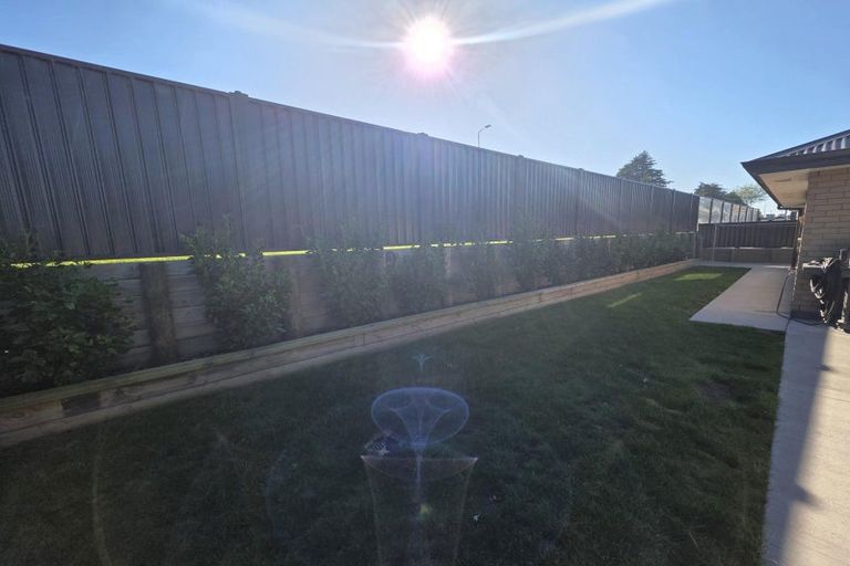 Photo of property in 15 Royal Oak Crescent, Holmes Hill, Oamaru, 9401