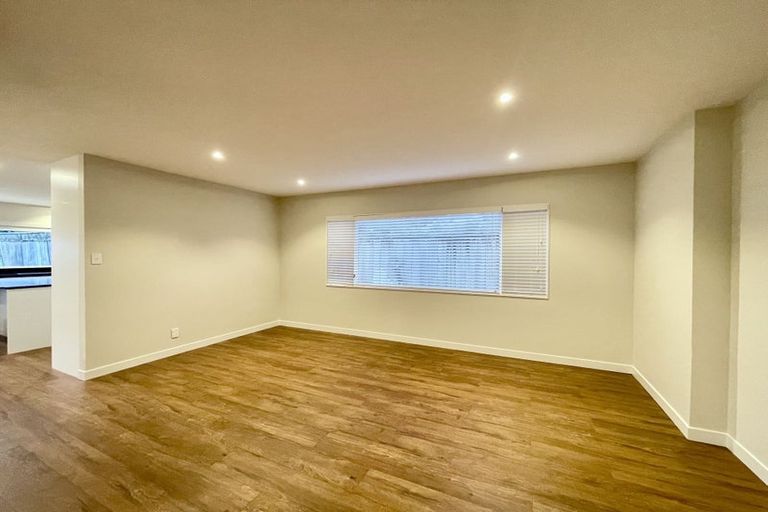 Photo of property in 16 Beulah Avenue, Rothesay Bay, Auckland, 0630