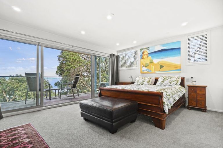 Photo of property in 80b Queen Street, Northcote Point, Auckland, 0627