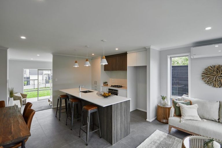 Photo of property in 46 Karepiro Drive, Stanmore Bay, Whangaparaoa, 0932