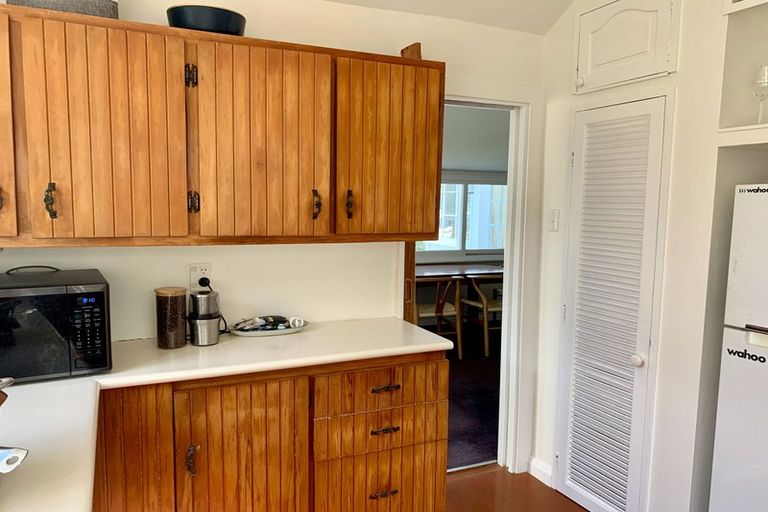 Photo of property in 29 Tirohanga Road, Tirohanga, Lower Hutt, 5010