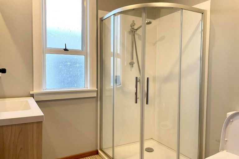 Photo of property in 18 Camellia Avenue, Bell Block, New Plymouth, 4312