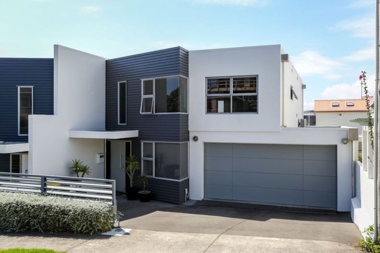 Photo of property in 7 Hobson Street, Normanby, Hawera, 4614