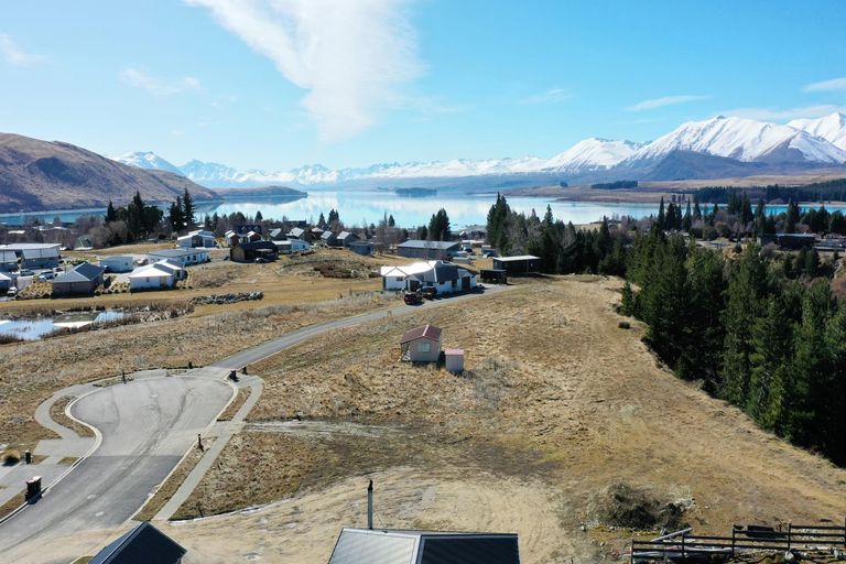 Photo of property in 16 Edwards Lane, Lake Tekapo, 7999