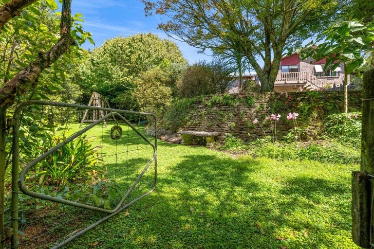 Photo of property in 115 Alfred Road, Egmont Village, New Plymouth, 4371