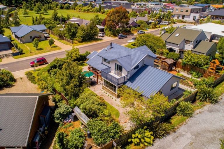 Photo of property in 4 Aspinall Street, Wanaka, 9305