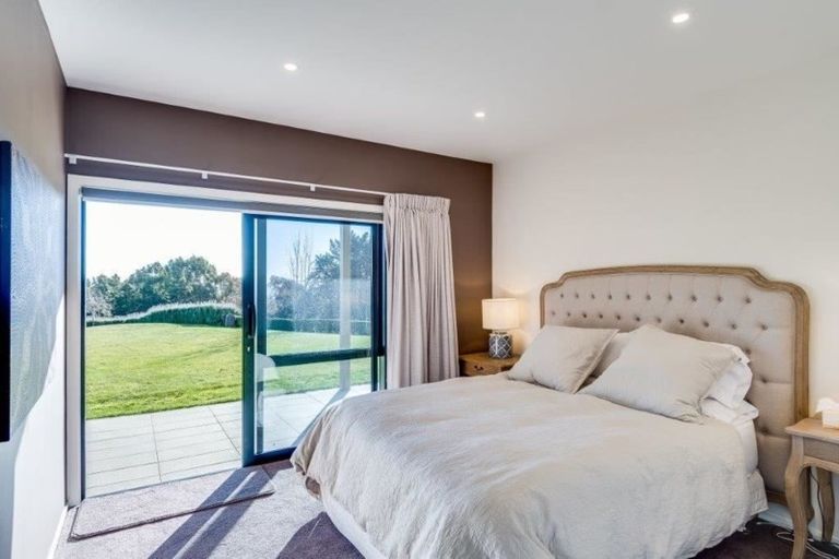 Photo of property in 194 Durham Drive, Havelock North, 4130