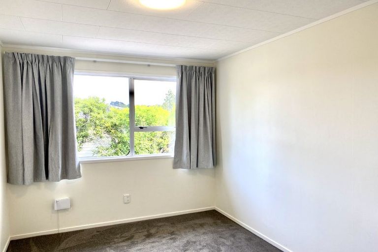 Photo of property in 88 Spinella Drive, Bayview, Auckland, 0629