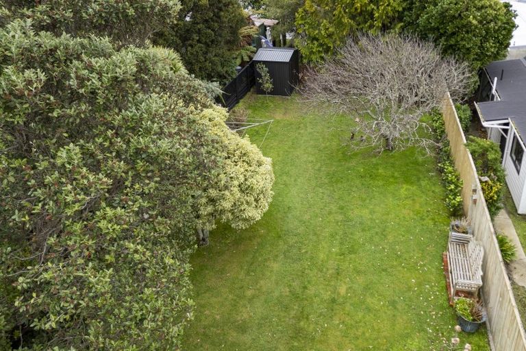 Photo of property in 2 Chatham Street, Berhampore, Wellington, 6023