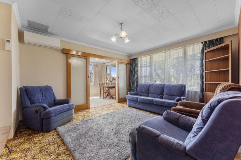 Photo of property in 35 Rugby Street, Levin, 5510