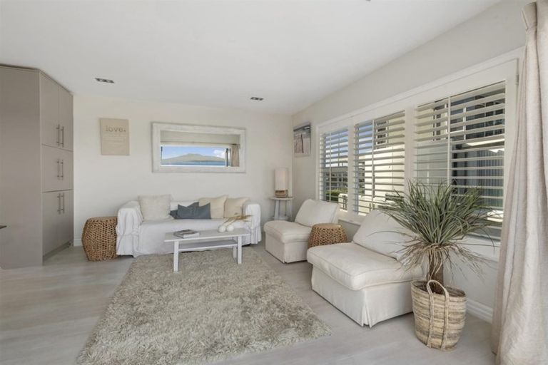 Photo of property in 5/241 Hurstmere Road, Takapuna, Auckland, 0622