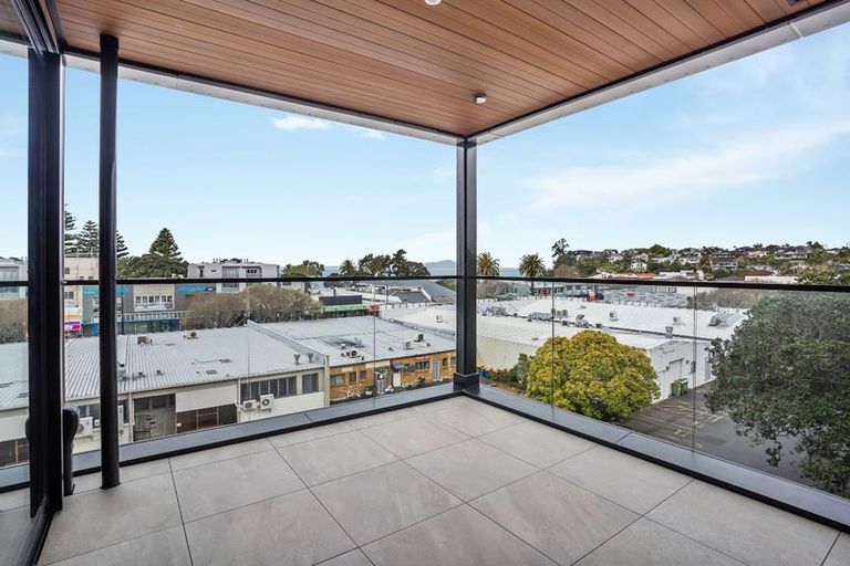 Photo of property in The Victor, 311/4 Bute Road, Browns Bay, Auckland, 0630