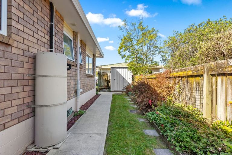 Photo of property in 130q Lakeside Drive, Orewa, 0931