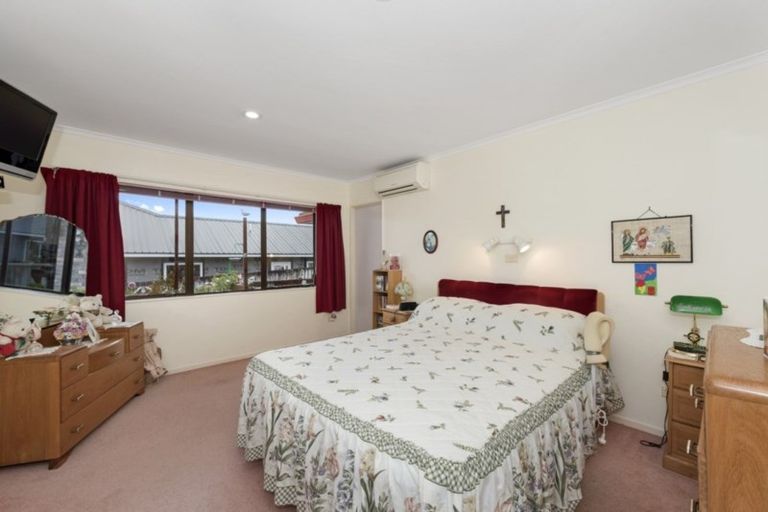 Photo of property in 7 Silhouette Way, Western Heights, Hamilton, 3200