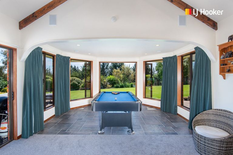 Photo of property in 135 Chain Hills Road, Chain Hills, Dunedin, 9076