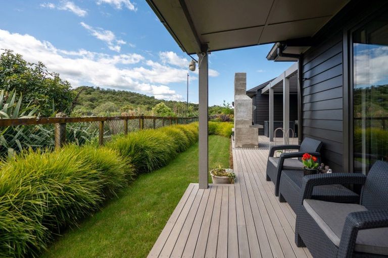 Photo of property in 11 Okaia Drive, Kinloch, Taupo, 3377