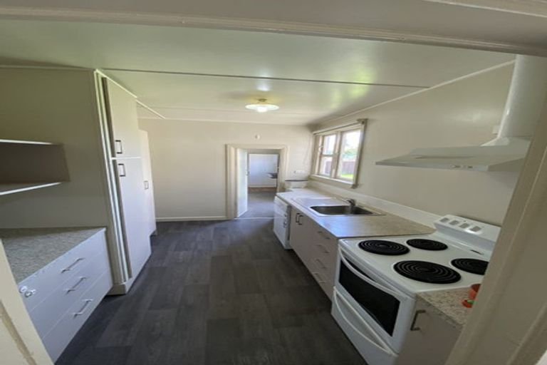 Photo of property in 220 Oxford Street, South Dunedin, Dunedin, 9012