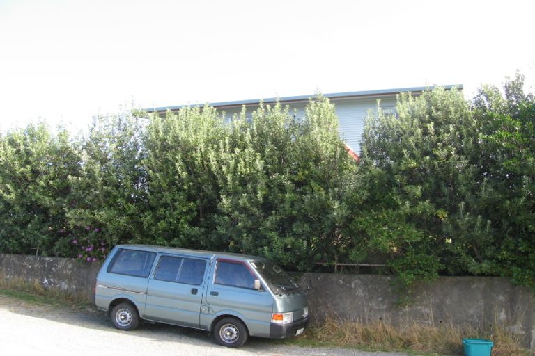 Photo of property in 4 Fort Street, Ngauranga, Wellington, 6035