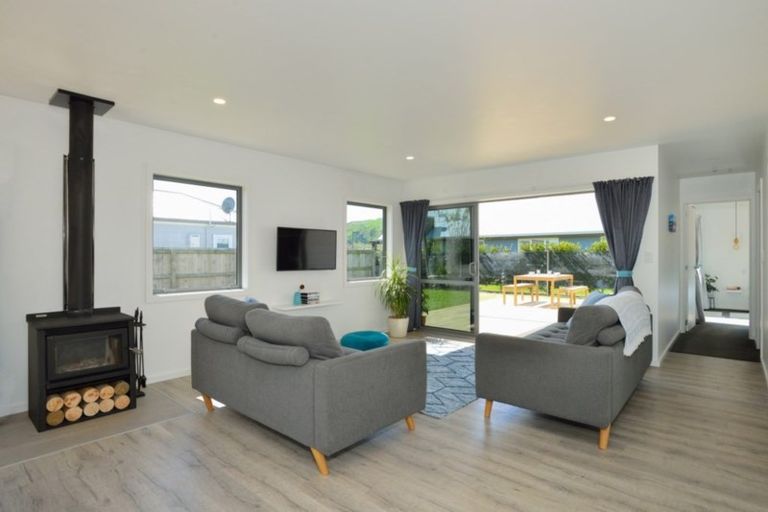 Photo of property in 83 Hamilton Drive, Wainui, Gisborne, 4010