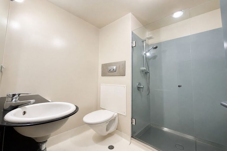 Photo of property in St Pauls Apartments, 83/43 Mulgrave Street, Thorndon, Wellington, 6011