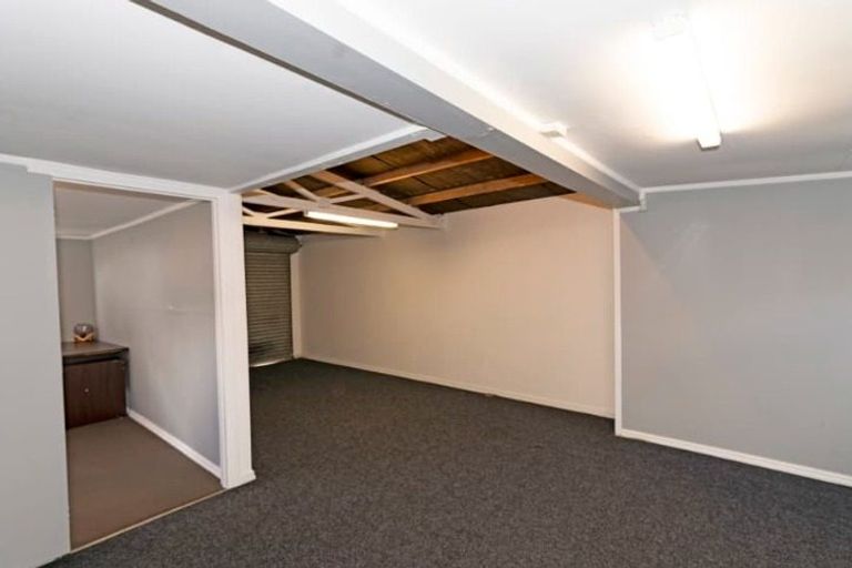 Photo of property in 2/9 Applewood Drive, Henderson, Auckland, 0612