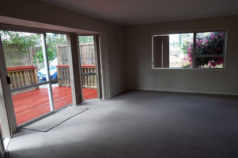 Photo of property in 20 Palm Court Drive, Glen Eden, Auckland, 0602