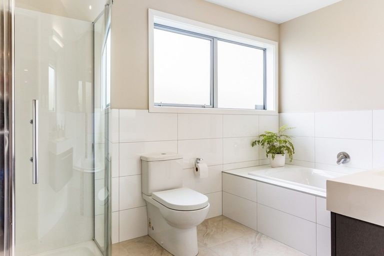 Photo of property in 50 Endeavour Drive, Whitby, Porirua, 5024