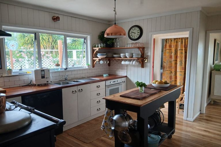 Photo of property in 156 Petley Road, Paparoa, 0571