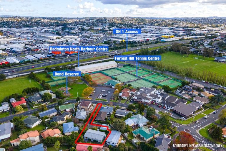 Photo of property in 1/48 Bond Crescent, Forrest Hill, Auckland, 0620