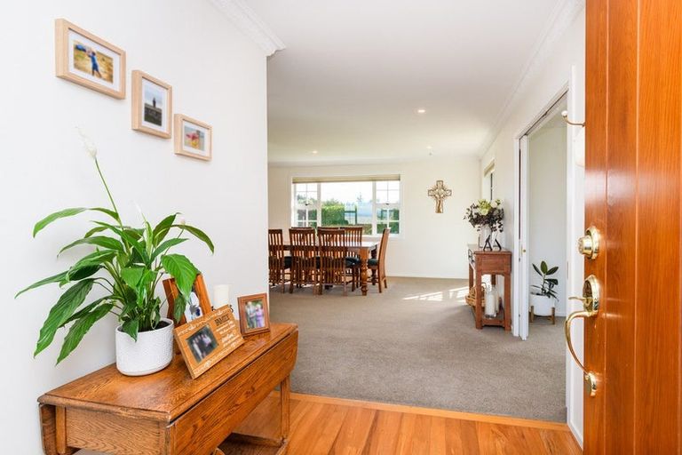 Photo of property in 137 Mount Taylor Drive, Feilding, 4775