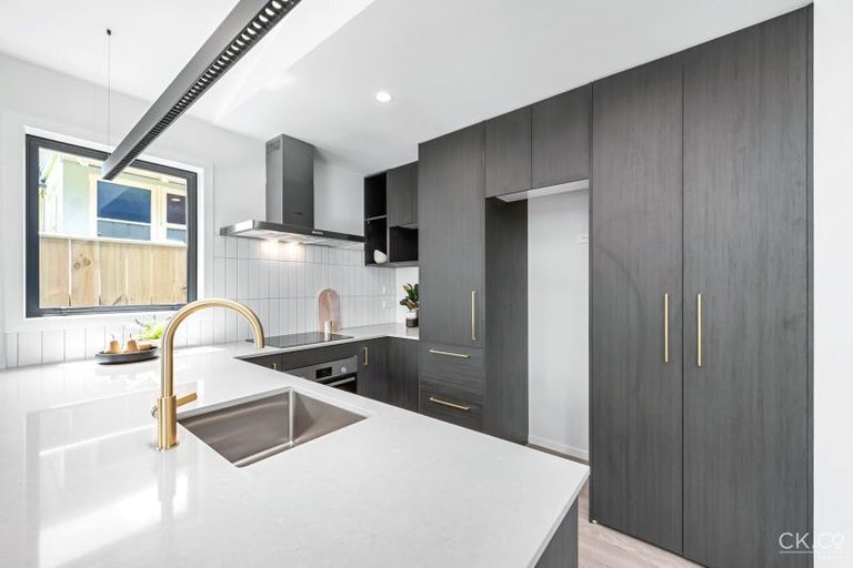 Photo of property in 37 Murray Street, Wallaceville, Upper Hutt, 5018