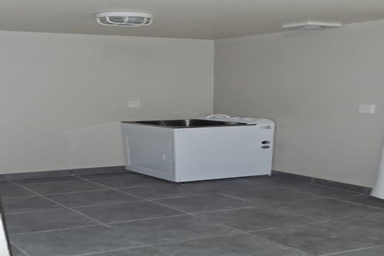 Photo of property in 4/45 Rolleston Street, Mount Cook, Wellington, 6021