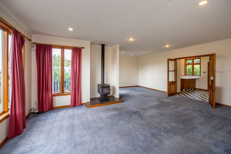 Photo of property in 330 Centaurus Road, Hillsborough, Christchurch, 8022