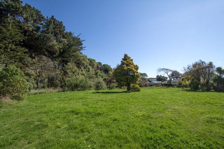 Photo of property in 8 Aratoro Place, Mount Pleasant, Christchurch, 8081