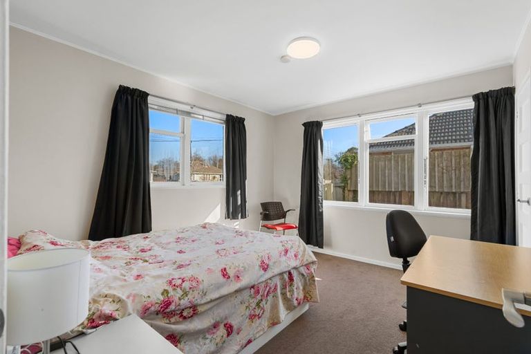 Photo of property in 14 Earnslaw Crescent, Bryndwr, Christchurch, 8053