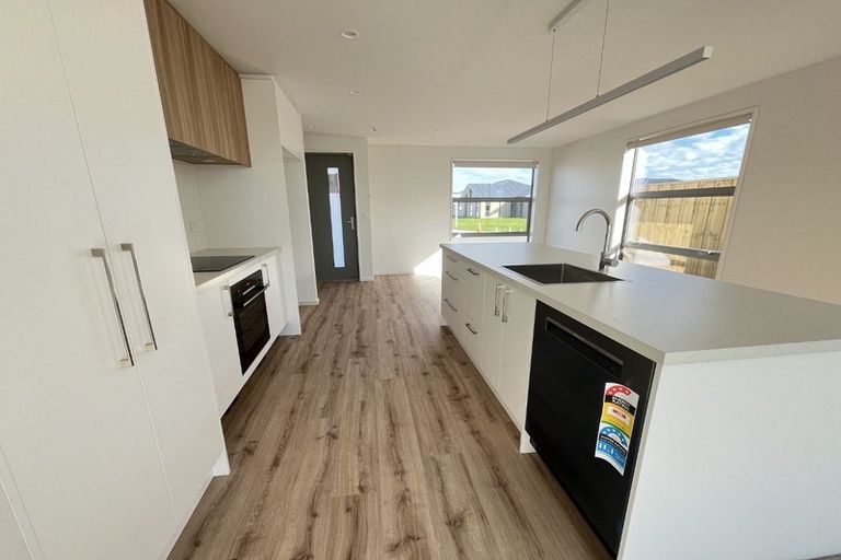 Photo of property in 24 Ellmers Street, Woodend, 7691