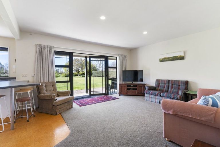 Photo of property in 360 Te Whiti Road, Homebush, Masterton, 5884