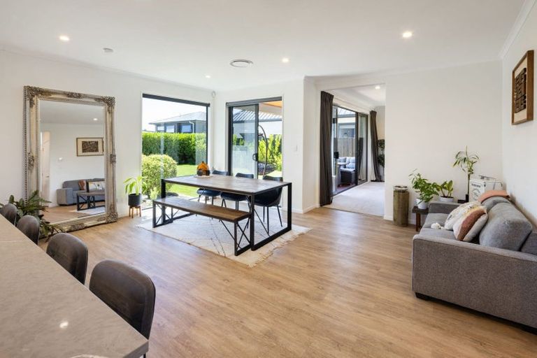 Photo of property in 8 Riverpoint Glade, Flagstaff, Hamilton, 3210