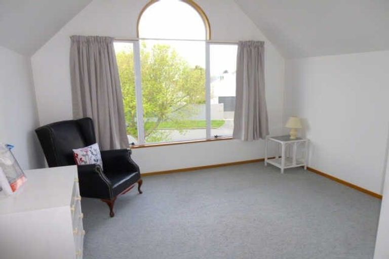 Photo of property in 1/21 Huntingdon Place, Avonhead, Christchurch, 8042